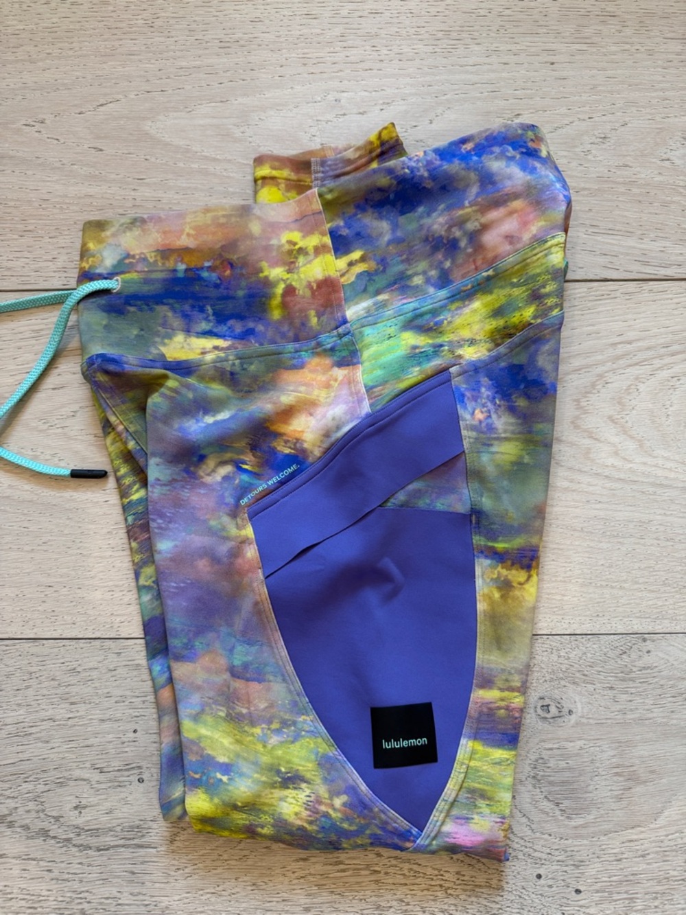 Lululemon Cargo Super High-Rise Hiking Tight 25” in Altered Nature Size 8 - Picture 3 of 13